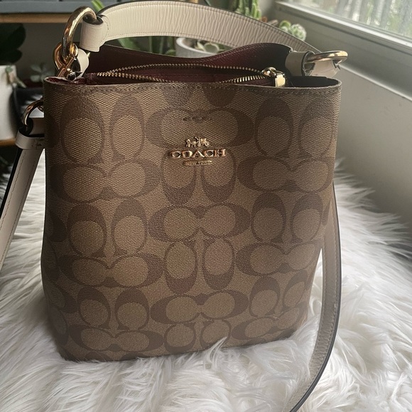 COACH Bucket Bag